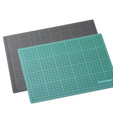 Монтажный коврик Copic Cutting mat, черно-зеленый 45x30 см арт 17502
