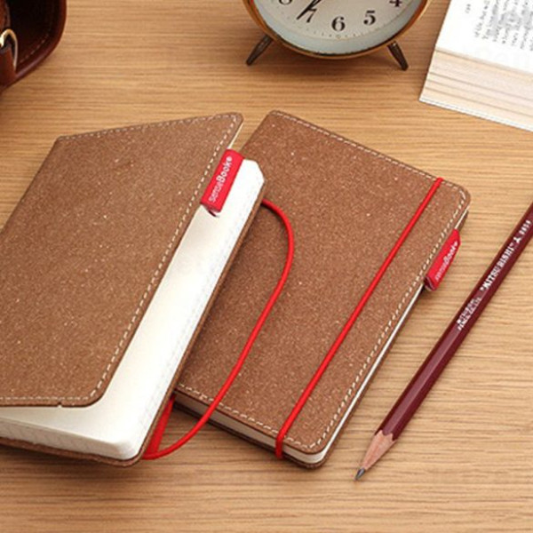 Блокнот Transotype Sense Book Red Rubber L, 20,5х28,5 см, 135 страниц, чистые листы